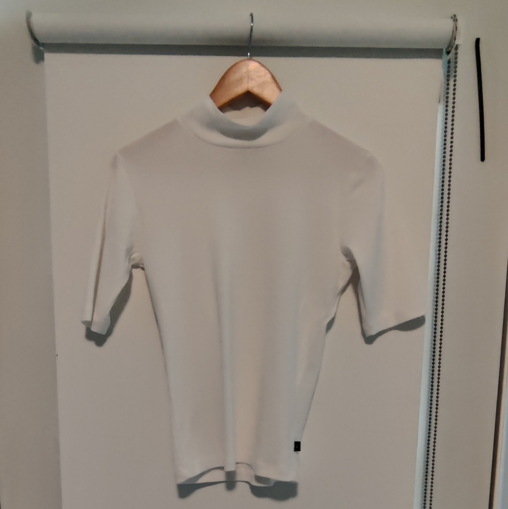 Agnes B White Cotton Blouse